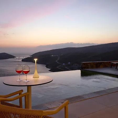 Lägenhetshotell Orias Luxury Kithnos