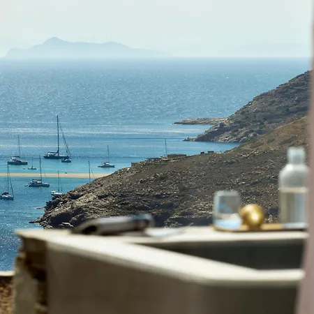 Orias Luxury Lägenhetshotell 4*