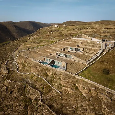 Orias Luxury Китнос