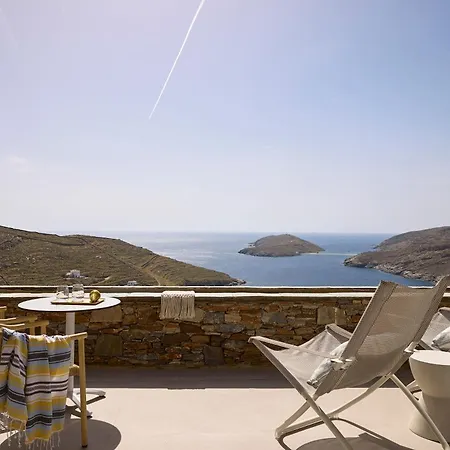 Orias Luxury Китнос