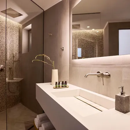 Orias Luxury 4*