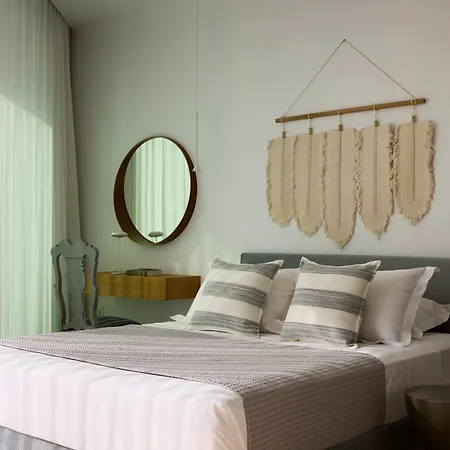 Orias Luxury Aparthotel 4*